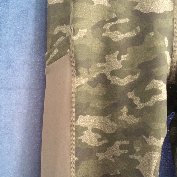 Fabletics | Power Hold Yoga Pants - Picture 7 of 7